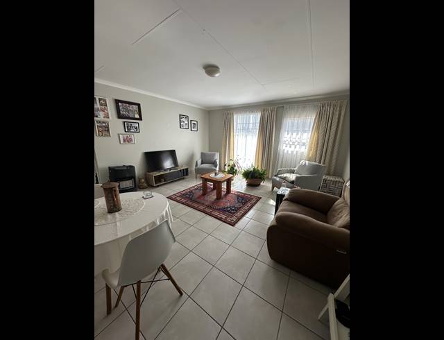 2 BEDROOM TOWNHOUSE FOR SALE IN VERWOERDPARK